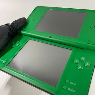 Nintendo DSi XL Verde