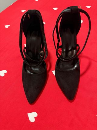 Zapatos de tacón de aguja negros
