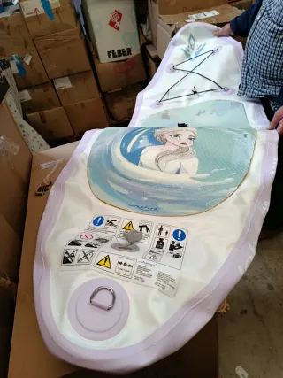 Tabla Surf Hinchable Marvel Avengers,de la Frozen