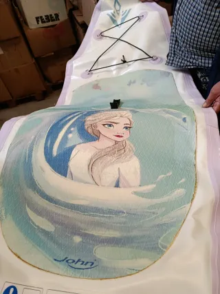 Tabla Surf Hinchable Marvel Avengers,de la Frozen