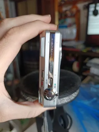 Cámara Digital Casio Exilim EX-Z850 Plata