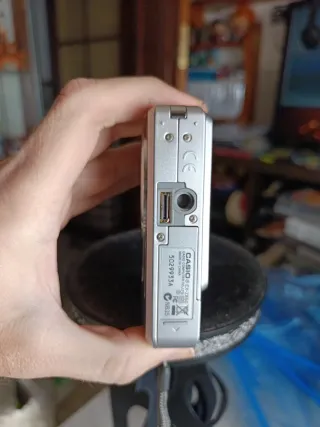 Cámara Digital Casio Exilim EX-Z850 Plata