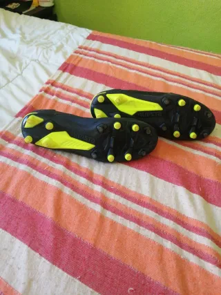 Zapatos fútbol Kipsta Talla 40 Azul/Amarillo