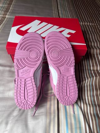 Nike Dunk Low Rosa y Blanco Talla 42