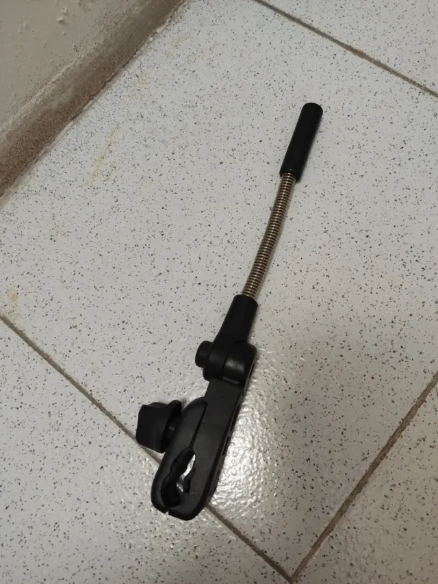 Supporto ombrellone Jane e passeggino universale per bambini.