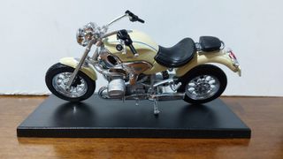 BMW R1200C 1/18