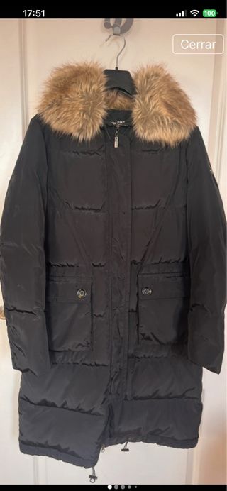 Plumas Beaumont Negro con Capucha