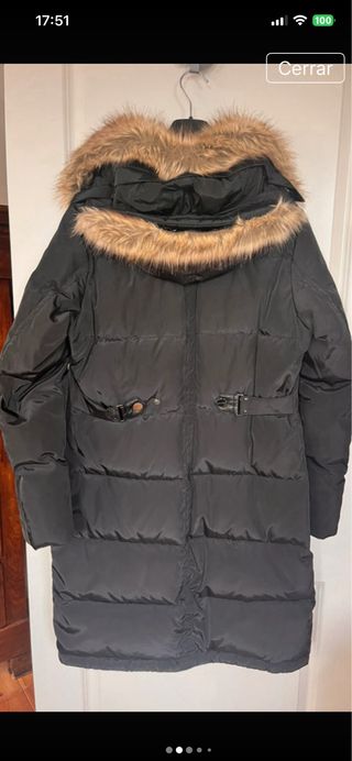 Plumas Beaumont Negro con Capucha