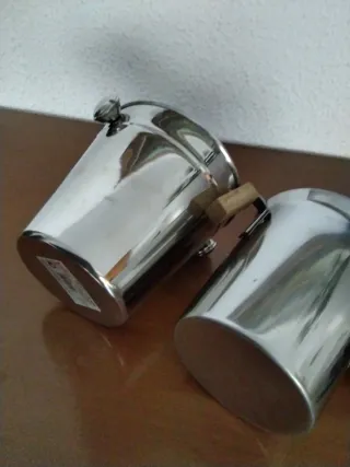 Dos cubiteras de acero inoxidable precio lote