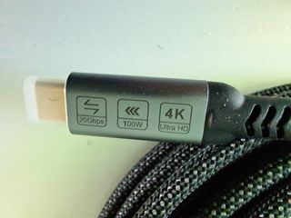 Cavo universale 5 mt per dati, ricarica e video 8K