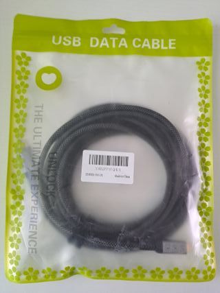 Cavo universale 5 mt per dati, ricarica e video 8K