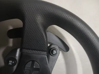 Volante Thrustmaster T300