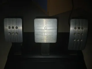 Volante Thrustmaster T300