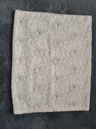 Elegante Copricuscino in Pizzo