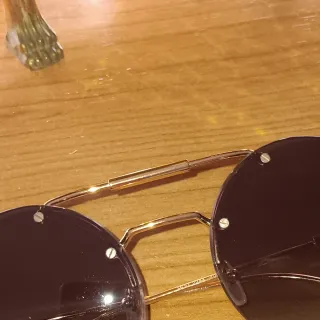 Occhiali da sole Versace eleganti unisex, più belli dal vivo