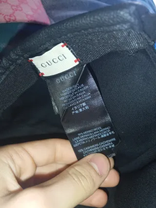 Cappello Gucci Blu con Logo Oro