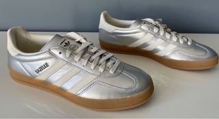 Adidas originals Gazelle Indoor plata y blanco