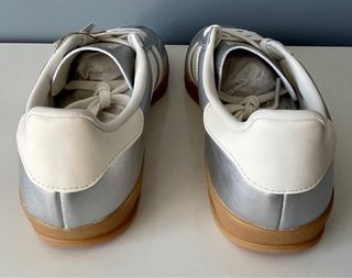 Adidas originals Gazelle Indoor plata y blanco