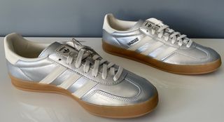 Adidas originals Gazelle Indoor plata y blanco