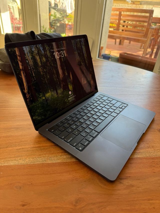 MacBook Pro 14 pulg. M4 pro. 24GB ram. 500 G Alm.