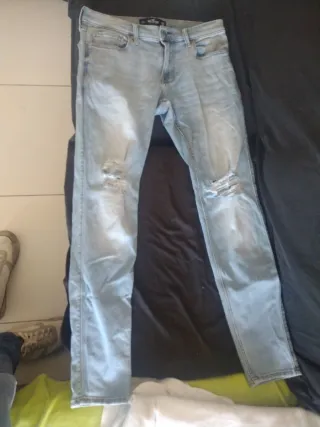 Jeans Hollister Azules Rasgados Talla 30