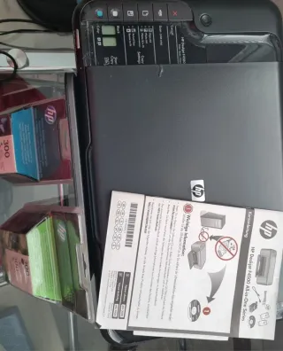 Impresora HP Deskjet F4500+2 cartuchos de tinta