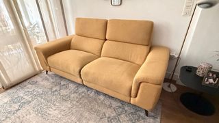 Sofá 3 plazas amarillo tela