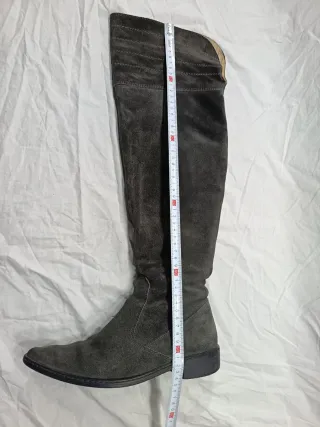 Botas Mosqueteras Cuplé Ante Gris