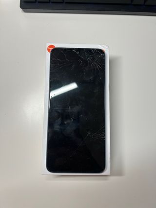 Xiaomi Redmi Note 12 con schermo rotto