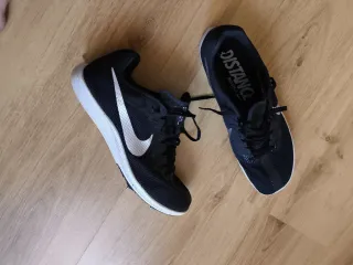 Nike Rival Distance 41 clavos