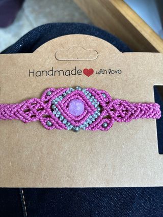 Pulsera micro macramé con piedra