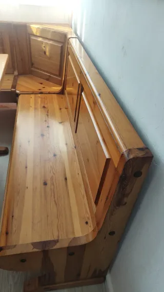 Rinconera rústica de madera para comedor