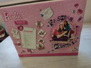 Set di accessori Barbie Princess per la festa al castello