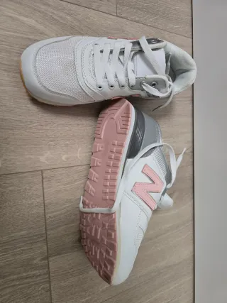 Playeras de mujer blancas y rosas