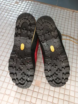 Stivali da Montagna Garmont Tower GTX