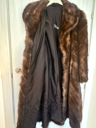 Abrigo de bisonte marrón