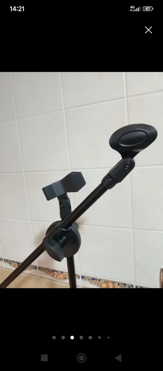 Pie de micro doble soporte de micrófono dos pinzas