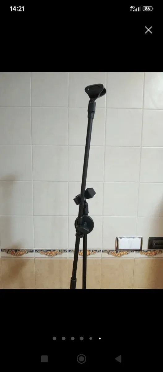 Pie de micro doble soporte de micrófono dos pinzas