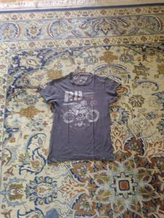 Camiseta Pull and Bear Talla S Moto