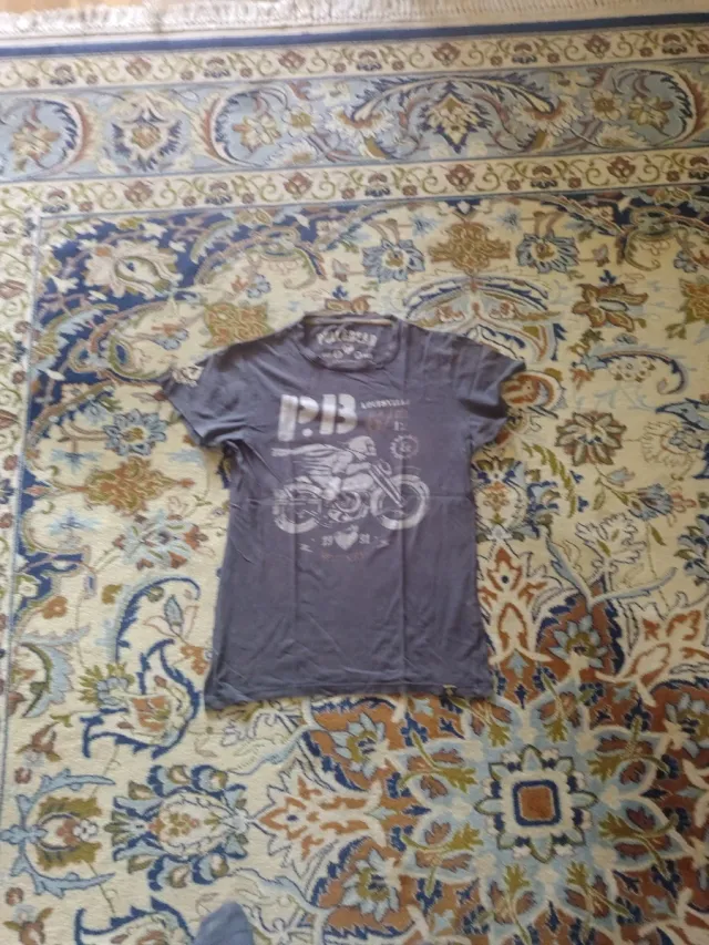 Camiseta Pull and Bear Talla S Moto