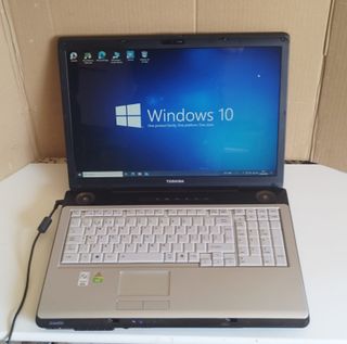 Portátil Toshiba 17-Pulgadas- W10 PRO