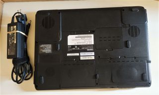 Portátil Toshiba 17-Pulgadas- W10 PRO