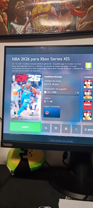 Xbox Series S senza controller con giochi dettagliati