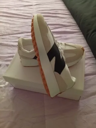 Deportivas Nike Beige/Negro Talla 37