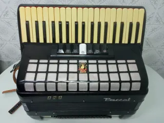 Acordeón 120 Bajos Parrot ANA