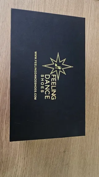 Zapatos de baile latino negros con pedrería