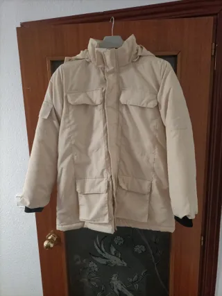 Parka Beige con Capucha