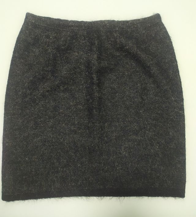 CONJUNTO DE LANA DE JERSEY Y FALDA DE MUJER