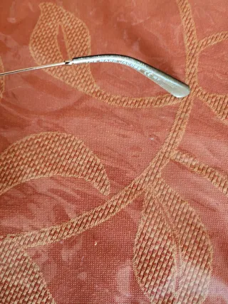 Occhiali da sole Marc Jacobs Cuore di design a meno