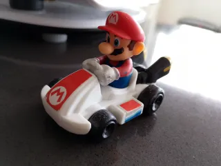 Mario Kart 8 Deluxe Happy Meal MCDonald's 2024